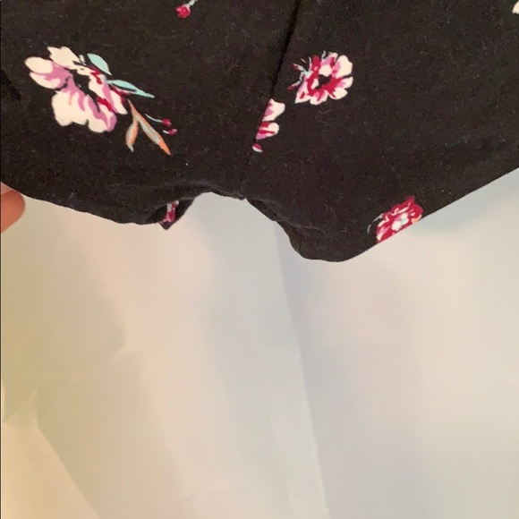 ✨ Floral Romper - Picture 4 of 6